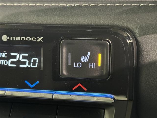 ノア ハイブリッドＳ－Ｚ　衝突被害軽減システム　フルセグ　バックカメラ　ＥＴＣ　ＣＤ　ミュージックプレイヤー接続可　ＤＶＤ再生　後席モニター　オートクルーズコントロール　ＬＥＤヘッドランプ　両側電動スライド　乗車定員７人（17枚目）