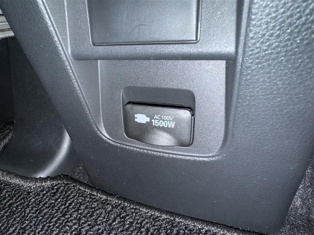 ノア ハイブリッドＳ－Ｚ　衝突被害軽減システム　フルセグ　バックカメラ　ＥＴＣ　ＣＤ　ミュージックプレイヤー接続可　ＤＶＤ再生　後席モニター　オートクルーズコントロール　ＬＥＤヘッドランプ　両側電動スライド　乗車定員７人（32枚目）