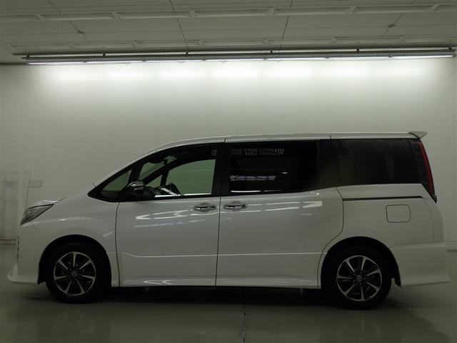 ノア Ｓｉ　ダブルバイビーＩＩＩ　衝突被害軽減システム　メモリーナビ　フルセグ　バックカメラ　ＥＴＣ　ドラレコ　ＣＤ　ＤＶＤ再生　後席モニター　オートクルーズコントロール　ＬＥＤヘッドランプ　両側電動スライド　乗車定員７人　３列シート（4枚目）