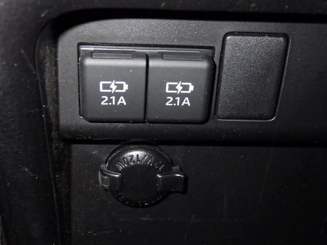 ノア Ｓｉ　ダブルバイビーＩＩＩ　衝突被害軽減システム　メモリーナビ　フルセグ　バックカメラ　ＥＴＣ　ドラレコ　ＣＤ　ＤＶＤ再生　後席モニター　オートクルーズコントロール　ＬＥＤヘッドランプ　両側電動スライド　乗車定員７人　３列シート（17枚目）