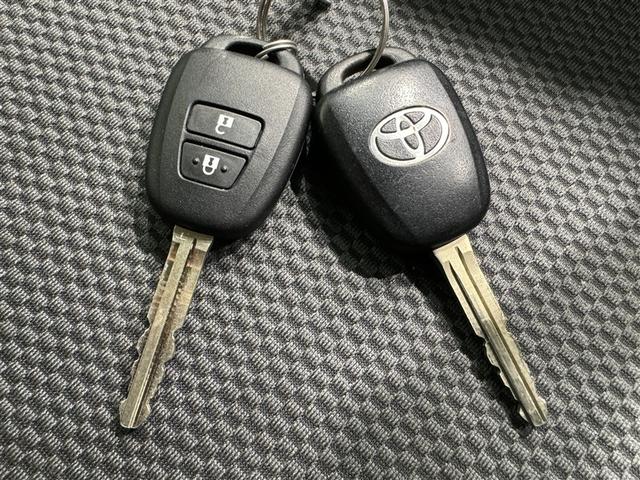 ハイエースバン DX 衝突被害軽減システム メモリーナビ フルセグ バックカメラ ETC ドラレコ CD ミュージックプレイヤー接続可 DVD再生 LEDヘッドランプ 乗車定員6人 キーレス ディーゼル(25枚目)