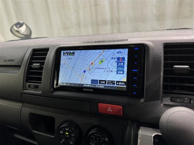 ハイエースバン ロングＤＸ　衝突被害軽減システム　メモリーナビ　フルセグ　バックカメラ　ＥＴＣ　ドラレコ　ＣＤ　ミュージックプレイヤー接続可　ＤＶＤ再生　ＬＥＤヘッドランプ　乗車定員６人　キーレス（9枚目）