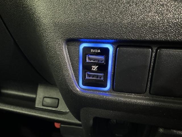 ハイエースバン ロングＤＸ　衝突被害軽減システム　メモリーナビ　フルセグ　バックカメラ　ＥＴＣ　ドラレコ　ＣＤ　ミュージックプレイヤー接続可　ＤＶＤ再生　ＬＥＤヘッドランプ　乗車定員６人　キーレス（15枚目）