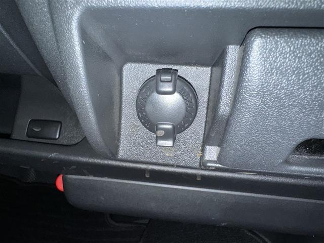 ハイエースバン ロングＤＸ　衝突被害軽減システム　メモリーナビ　フルセグ　バックカメラ　ＥＴＣ　ドラレコ　ＣＤ　ミュージックプレイヤー接続可　ＤＶＤ再生　ＬＥＤヘッドランプ　乗車定員６人　キーレス（16枚目）