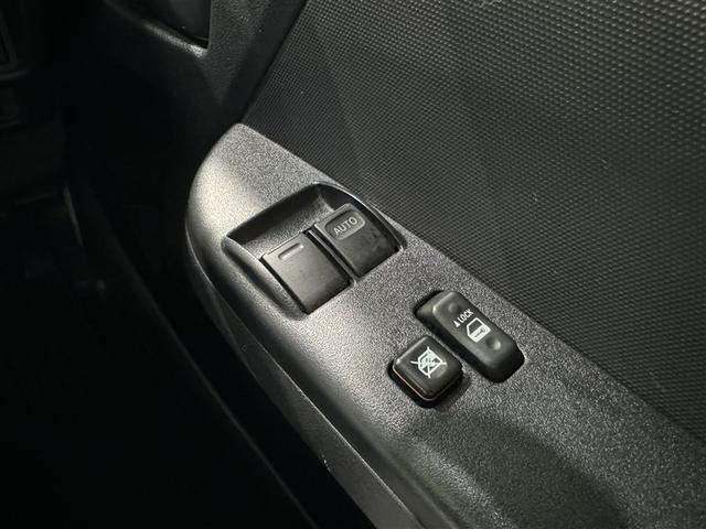 ハイエースバン ロングＤＸ　衝突被害軽減システム　メモリーナビ　フルセグ　バックカメラ　ＥＴＣ　ドラレコ　ＣＤ　ミュージックプレイヤー接続可　ＤＶＤ再生　ＬＥＤヘッドランプ　乗車定員６人　キーレス（23枚目）