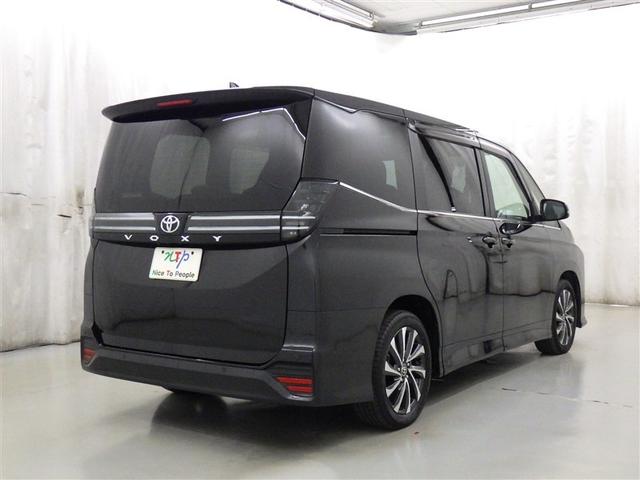 ヴォクシー Ｓ－Ｚ　衝突被害軽減システム　フルセグ　バックカメラ　ＥＴＣ　ＣＤ　ミュージックプレイヤー接続可　ＤＶＤ再生　後席モニター　オートクルーズコントロール　ＬＥＤヘッドランプ　両側電動スライド　乗車定員７人（6枚目）