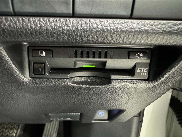 ＲＡＶ４ ハイブリッドＸ　衝突被害軽減システム　メモリーナビ　ワンセグ　バックカメラ　ＥＴＣ　ＣＤ　ミュージックプレイヤー接続可　オートクルーズコントロール　ＬＥＤヘッドランプ　スマートキー　キーレス　４ＷＤ　ハイブリッド（13枚目）