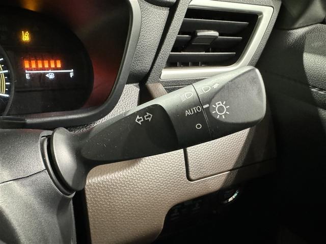 ルーミー Ｇ　衝突被害軽減システム　メモリーナビ　フルセグ　バックカメラ　ＥＴＣ　ＣＤ　ミュージックプレイヤー接続可　ＬＥＤヘッドランプ　両側電動スライド　スマートキー　キーレス　アイドリングストップ（24枚目）