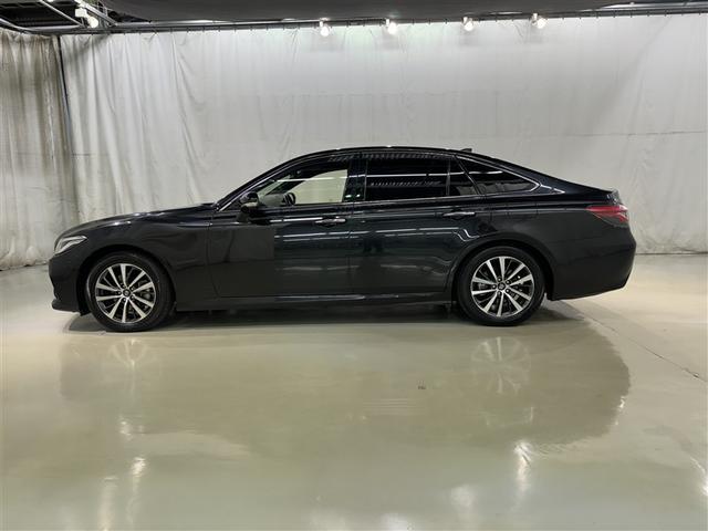 クラウンハイブリッド Ｇ　衝突被害軽減システム　メモリーナビ　フルセグ　バックカメラ　ＥＴＣ　ドラレコ　ＣＤ　ミュージックプレイヤー接続可　電動シート　オートクルーズコントロール　ＬＥＤヘッドランプ　スマートキー　キーレス（4枚目）