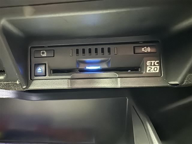 クラウンハイブリッド Ｇ　衝突被害軽減システム　メモリーナビ　フルセグ　バックカメラ　ＥＴＣ　ドラレコ　ＣＤ　ミュージックプレイヤー接続可　電動シート　オートクルーズコントロール　ＬＥＤヘッドランプ　スマートキー　キーレス（14枚目）