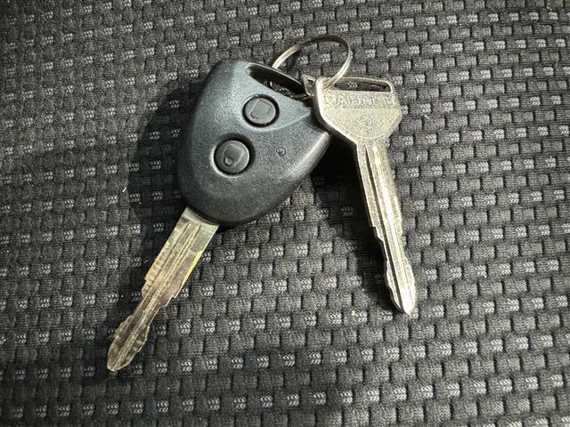 ハイゼットカーゴ クルーズＳＡＩＩＩ　衝突被害軽減システム　ＣＤ　ＬＥＤヘッドランプ　キーレス　アイドリングストップ（16枚目）