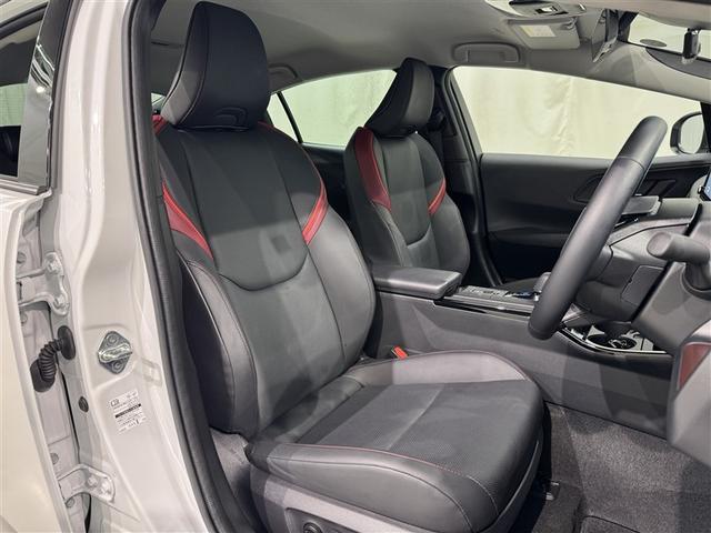 プリウス Z 衝突被害軽減システム フルセグ バックカメラ ETC ドラレコ ミュージックプレイヤー接続可 電動シート オートクルーズコントロール LEDヘッドランプ スマートキー キーレス ハイブリッド(28枚目)