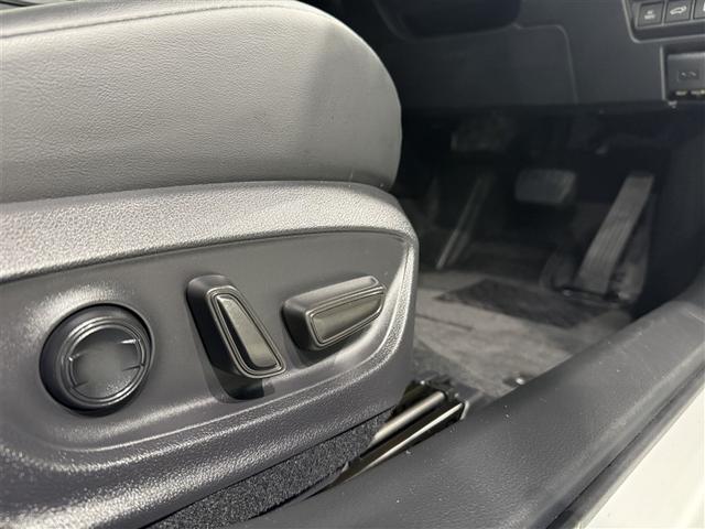 プリウス Z 衝突被害軽減システム フルセグ バックカメラ ETC ドラレコ ミュージックプレイヤー接続可 電動シート オートクルーズコントロール LEDヘッドランプ スマートキー キーレス ハイブリッド(29枚目)