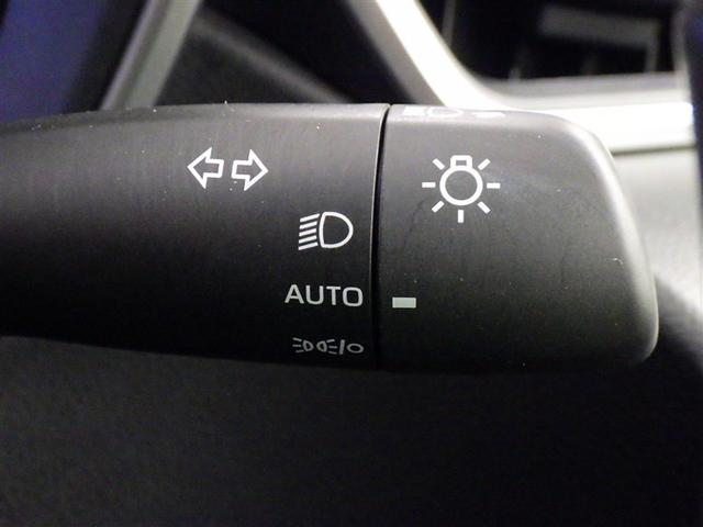 カローラツーリング ハイブリッド　Ｓ　衝突被害軽減システム　メモリーナビ　フルセグ　バックカメラ　ＥＴＣ　ドラレコ　ミュージックプレイヤー接続可　オートクルーズコントロール　ＬＥＤヘッドランプ　スマートキー　キーレス　ハイブリッド（17枚目）