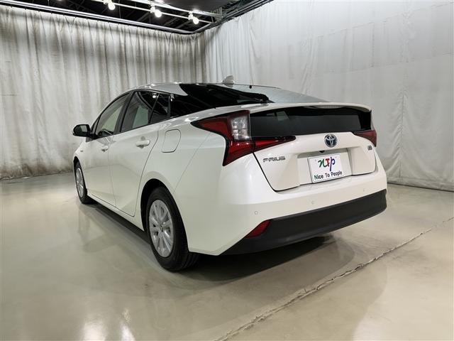 プリウス S 衝突被害軽減システム メモリーナビ ワンセグ バックカメラ ETC CD ミュージックプレイヤー接続可 オートクルーズコントロール LEDヘッドランプ スマートキー キーレス ハイブリッド(5枚目)