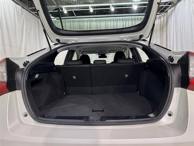 プリウス S 衝突被害軽減システム メモリーナビ ワンセグ バックカメラ ETC CD ミュージックプレイヤー接続可 オートクルーズコントロール LEDヘッドランプ スマートキー キーレス ハイブリッド(27枚目)