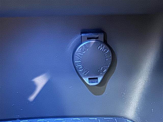 ヤリス ハイブリッドＺ　衝突被害軽減システム　バックカメラ　ＥＴＣ　ドラレコ　ミュージックプレイヤー接続可　オートクルーズコントロール　ＬＥＤヘッドランプ　スマートキー　キーレス　ハイブリッド（17枚目）