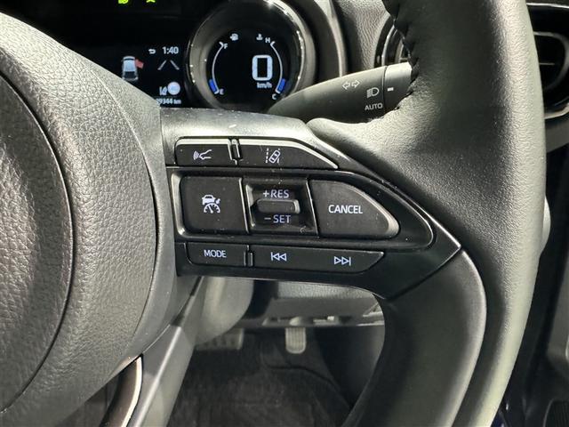 ヤリス ハイブリッドＺ　衝突被害軽減システム　バックカメラ　ＥＴＣ　ドラレコ　ミュージックプレイヤー接続可　オートクルーズコントロール　ＬＥＤヘッドランプ　スマートキー　キーレス　ハイブリッド（18枚目）