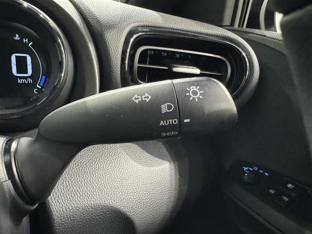 ヤリス ハイブリッドＺ　衝突被害軽減システム　バックカメラ　ＥＴＣ　ドラレコ　ミュージックプレイヤー接続可　オートクルーズコントロール　ＬＥＤヘッドランプ　スマートキー　キーレス　ハイブリッド（22枚目）