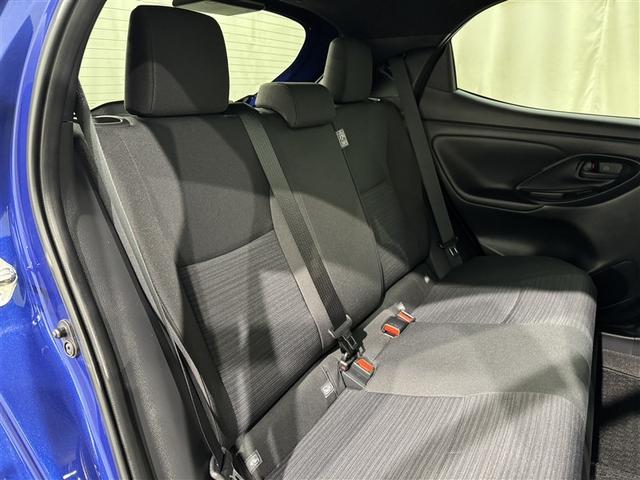 ヤリス ハイブリッドＺ　衝突被害軽減システム　バックカメラ　ＥＴＣ　ドラレコ　ミュージックプレイヤー接続可　オートクルーズコントロール　ＬＥＤヘッドランプ　スマートキー　キーレス　ハイブリッド（27枚目）