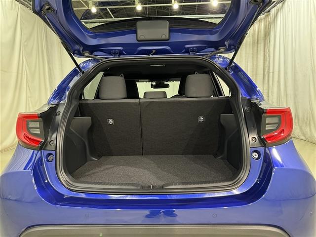 ヤリス ハイブリッドＺ　衝突被害軽減システム　バックカメラ　ＥＴＣ　ドラレコ　ミュージックプレイヤー接続可　オートクルーズコントロール　ＬＥＤヘッドランプ　スマートキー　キーレス　ハイブリッド（28枚目）