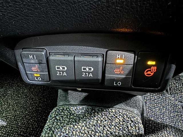 シエンタ ファンベースＧ　セーフティーエディション　衝突被害軽減システム　メモリーナビ　ワンセグ　バックカメラ　ＥＴＣ　ＣＤ　ミュージックプレイヤー接続可　ＬＥＤヘッドランプ　両側電動スライド　スマートキー　キーレス　アイドリングストップ（18枚目）