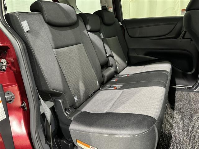 シエンタ ファンベースＧ　セーフティーエディション　衝突被害軽減システム　メモリーナビ　ワンセグ　バックカメラ　ＥＴＣ　ＣＤ　ミュージックプレイヤー接続可　ＬＥＤヘッドランプ　両側電動スライド　スマートキー　キーレス　アイドリングストップ（28枚目）