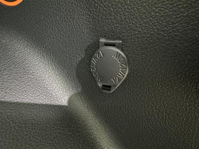 シエンタ ファンベースＧ　セーフティーエディション　衝突被害軽減システム　メモリーナビ　ワンセグ　バックカメラ　ＥＴＣ　ＣＤ　ミュージックプレイヤー接続可　ＬＥＤヘッドランプ　両側電動スライド　スマートキー　キーレス　アイドリングストップ（30枚目）