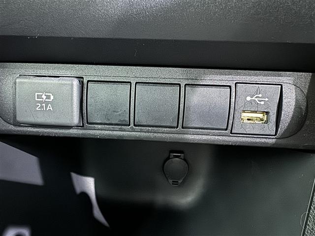 ヤリスクロス ハイブリッドG 衝突被害軽減システム メモリーナビ バックカメラ ETC ドラレコ CD ミュージックプレイヤー接続可 DVD再生 オートクルーズコントロール HIDヘッドライト スマートキー キーレス ハイブリッド(16枚目)