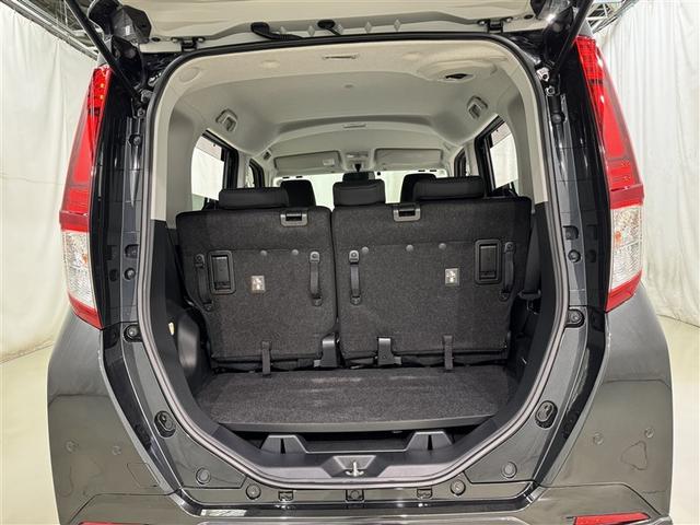 ルーミー カスタムＧ　衝突被害軽減システム　メモリーナビ　フルセグ　バックカメラ　ＥＴＣ　ＣＤ　ミュージックプレイヤー接続可　オートクルーズコントロール　ＬＥＤヘッドランプ　両側電動スライド　スマートキー　キーレス（31枚目）