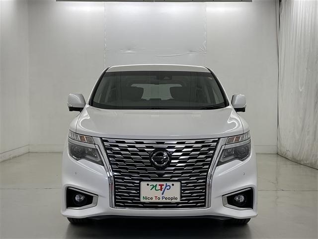 エルグランド ２５０ハイウェイスターＳ　衝突被害軽減システム　メモリーナビ　フルセグ　バックカメラ　ＥＴＣ　ドラレコ　ＣＤ　ＤＶＤ再生　オートクルーズコントロール　ＬＥＤヘッドランプ　両側電動スライド　乗車定員７人　３列シート　スマートキー（3枚目）