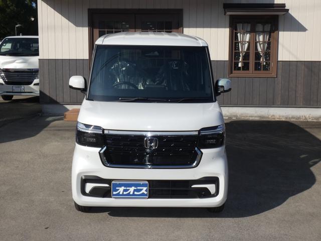 Ｎ－ＢＯＸカスタム ベースグレード　純正８インチナビ（4枚目）