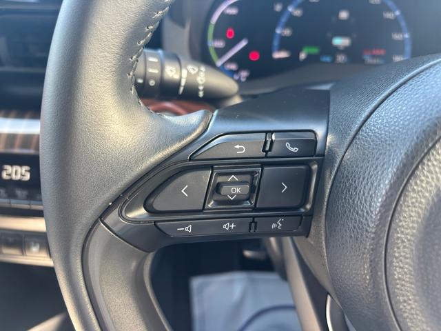 ヤリスクロス ハイブリッドＺ　ワンオーナー　禁煙車　クリアランスソナー　オートクルーズコントロール　ＬＥＤヘッドライト　フルセグＴＶ　Ｂｌｕｅｔｏｏｔｈ接続　パワーシート　シートヒーター　スマートキー　バックカメラ（12枚目）
