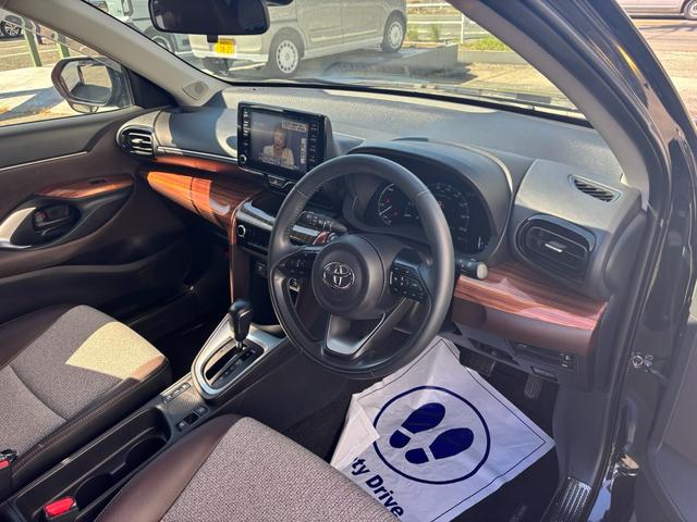 ヤリスクロス ハイブリッドＺ　ワンオーナー　禁煙車　クリアランスソナー　オートクルーズコントロール　ＬＥＤヘッドライト　フルセグＴＶ　Ｂｌｕｅｔｏｏｔｈ接続　パワーシート　シートヒーター　スマートキー　バックカメラ（22枚目）