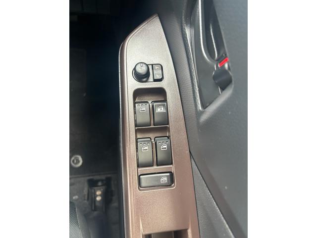 タンク Ｇ　Ｓ　トヨタ純正フリップダウンモニター（31枚目）