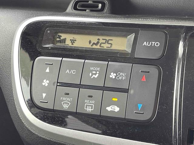 Ｎ－ＢＯＸ Ｇ　両側スライドドア　ナビ　ＴＶ　スマートキー　アイドリングストップ　電動格納ミラー　ベンチシート　ＣＶＴ　盗難防止システム　ＡＢＳ　ＥＳＣ　ＣＤ　ＤＶＤ再生　チップアップシート　衝突安全ボディ　エアコン（8枚目）