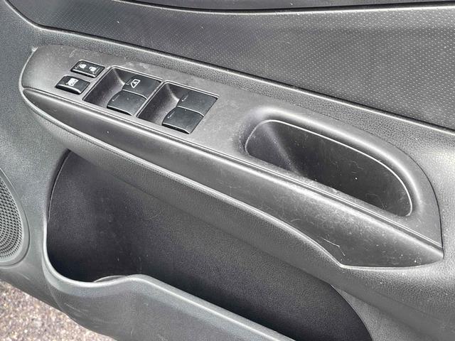 ノート Ｓ　ＤＩＧ－Ｓ　ナビ　ＥＴＣ　キーレスエントリー　アイドリングストップ　ＣＶＴ　衝突安全ボディ　ＡＢＳ　ＣＤ　ミュージックプレイヤー接続可　エアコン　パワーステアリング（34枚目）
