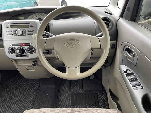 タント X 電動スライドドア スマートキー 電動格納ミラー ベンチシート CVT 盗難防止システム ABS CD 衝突安全ボディ エアコン パワーステアリング パワーウィンドウ(4枚目)