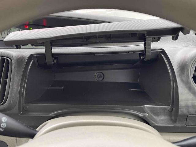 タント X 電動スライドドア スマートキー 電動格納ミラー ベンチシート CVT 盗難防止システム ABS CD 衝突安全ボディ エアコン パワーステアリング パワーウィンドウ(11枚目)