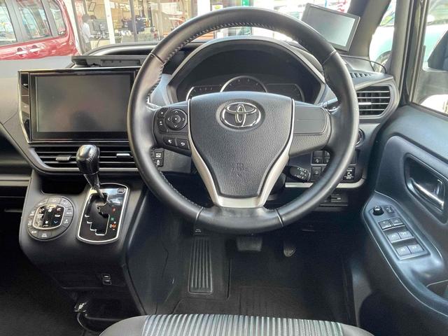 ヴォクシー ZS 煌 ETC バックカメラ ナビ TV オートクルーズコントロール 衝突被害軽減システム 両側電動スライドドア オートマチックハイビーム オートライト LEDヘッドランプ(4枚目)