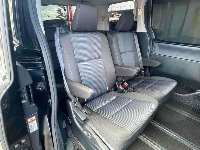 ヴォクシー ZS 煌 ETC バックカメラ ナビ TV オートクルーズコントロール 衝突被害軽減システム 両側電動スライドドア オートマチックハイビーム オートライト LEDヘッドランプ(28枚目)