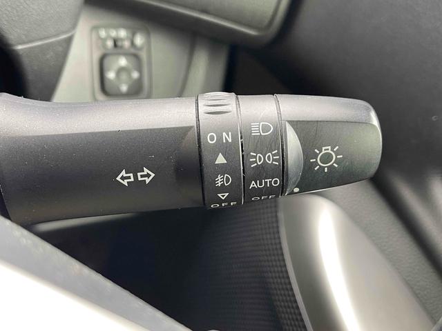 デイズルークス ハイウェイスター　Ｘ　Ｇパッケージ　ＥＴＣ　全周囲カメラ　両側電動スライドドア　ナビ　ＴＶ　オートライト　ＨＩＤ　スマートキー　アイドリングストップ　電動格納ミラー　ベンチシート　ＣＶＴ　盗難防止システム　ＡＢＳ（10枚目）