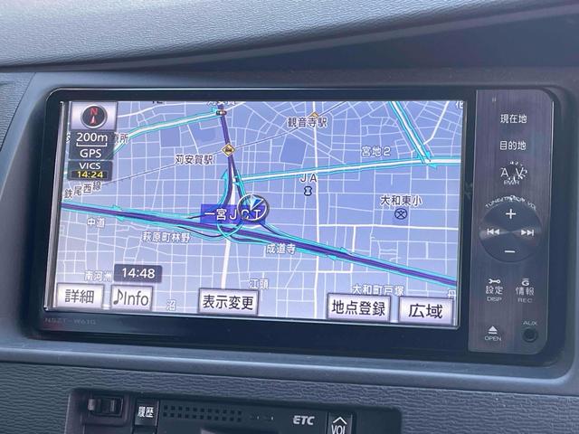 アイシス プラタナ　ＥＴＣ　バックカメラ　ナビ　両側スライド・片側電動　スマートキー　電動格納ミラー　３列シート　ウォークスルー　ＣＶＴ　アルミホイール　ミュージックプレイヤー接続可　盗難防止システム　衝突安全ボディ（5枚目）