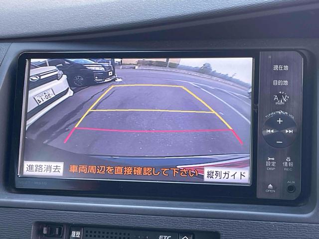 アイシス プラタナ　ＥＴＣ　バックカメラ　ナビ　両側スライド・片側電動　スマートキー　電動格納ミラー　３列シート　ウォークスルー　ＣＶＴ　アルミホイール　ミュージックプレイヤー接続可　盗難防止システム　衝突安全ボディ（6枚目）