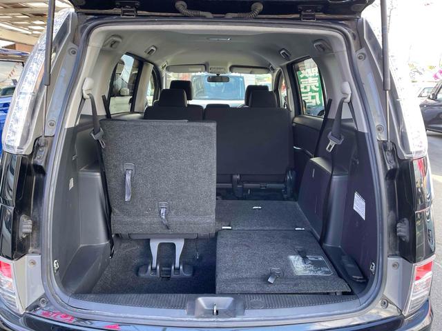 アイシス プラタナ　ＥＴＣ　バックカメラ　ナビ　両側スライド・片側電動　スマートキー　電動格納ミラー　３列シート　ウォークスルー　ＣＶＴ　アルミホイール　ミュージックプレイヤー接続可　盗難防止システム　衝突安全ボディ（22枚目）