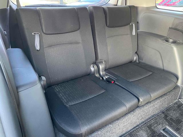 アイシス プラタナ　ＥＴＣ　バックカメラ　ナビ　両側スライド・片側電動　スマートキー　電動格納ミラー　３列シート　ウォークスルー　ＣＶＴ　アルミホイール　ミュージックプレイヤー接続可　盗難防止システム　衝突安全ボディ（27枚目）