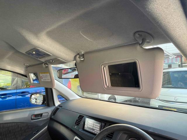 アイシス プラタナ　ＥＴＣ　バックカメラ　ナビ　両側スライド・片側電動　スマートキー　電動格納ミラー　３列シート　ウォークスルー　ＣＶＴ　アルミホイール　ミュージックプレイヤー接続可　盗難防止システム　衝突安全ボディ（38枚目）