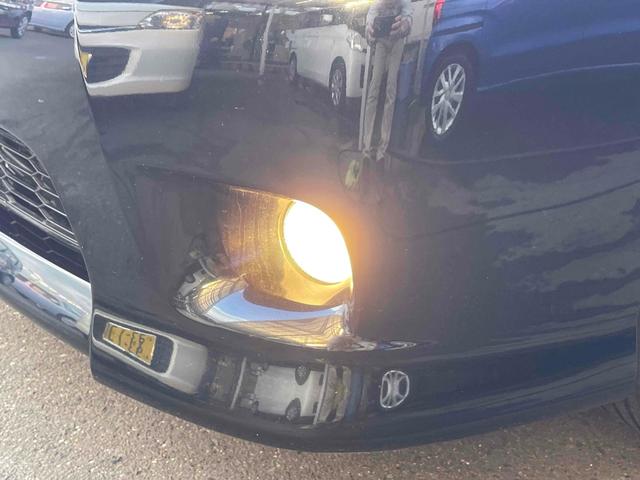 アイシス プラタナ　ＥＴＣ　バックカメラ　ナビ　両側スライド・片側電動　スマートキー　電動格納ミラー　３列シート　ウォークスルー　ＣＶＴ　アルミホイール　ミュージックプレイヤー接続可　盗難防止システム　衝突安全ボディ（41枚目）