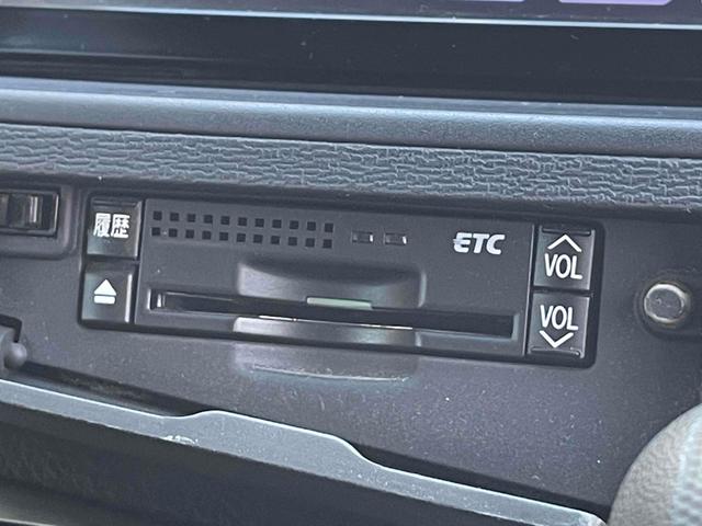 アイシス プラタナ　ＥＴＣ　バックカメラ　ナビ　両側スライド・片側電動　スマートキー　電動格納ミラー　３列シート　ウォークスルー　ＣＶＴ　アルミホイール　ミュージックプレイヤー接続可　盗難防止システム　衝突安全ボディ（44枚目）