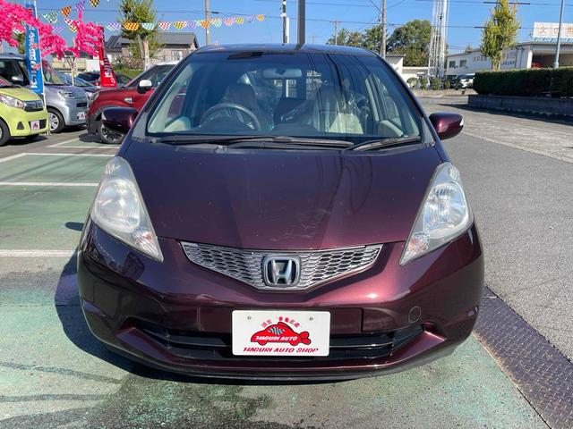 フィット X ETC オートクルーズコントロール スマートキー 電動格納ミラー シートヒーター CVT 盗難防止システム 衝突安全ボディ ABS CD エアコン パワーステアリング パワーウィンドウ(12枚目)